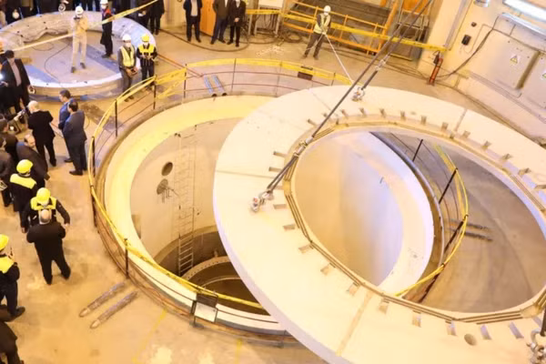 Bên trong một cơ sở hạt nhân của Iran.