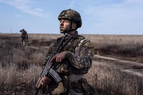 Binh sĩ Ukraine tại Kramatorsk, Donetsk, ngày 27/10.