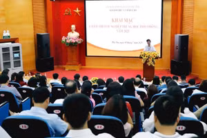 Quang cảnh buổi khai mạc.