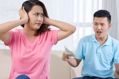 4 sự thật trần trụi về tiền và tình trong hôn nhân