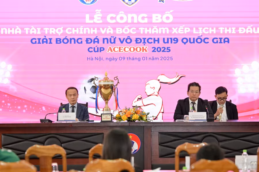 u19-nu-3114.jpg