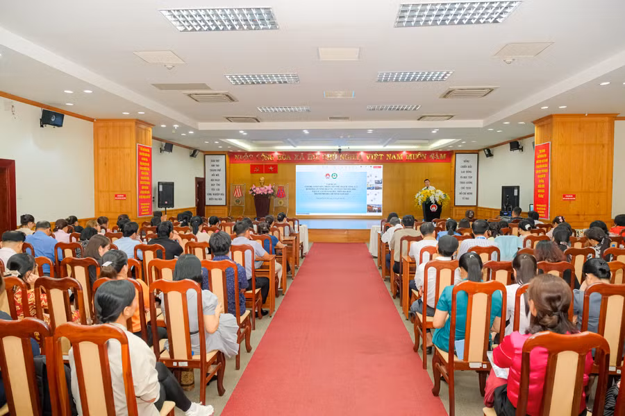 tap-huan-cho-giao-vien-55.jpg