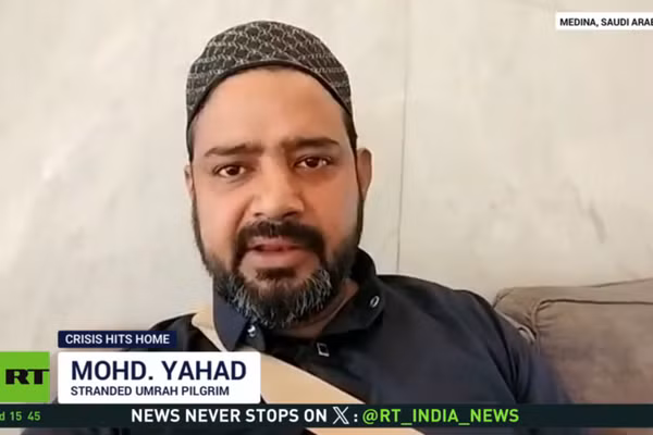 Anh Mohammed Yahad, một người hành hương Umrah, vẫn đang bị mắc kẹt ở Saudi Arabia, ngày 23/10/2026.