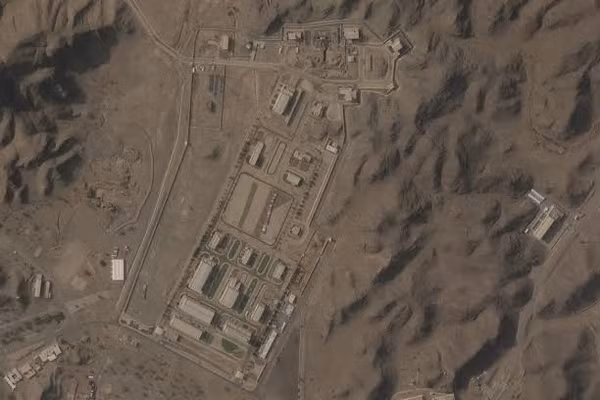 Hình ảnh vệ tinh do Planet Labs chụp cho thấy, công trình xây dựng mới tại khu phức hợp al-Duwadimi, cách Riyadh khoảng 200km về phía Tây.