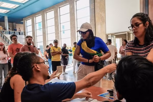 Các cử tri Brazil bỏ phiếu trong cuộc bầu cử tổng thống, ngày 4/10/2026.