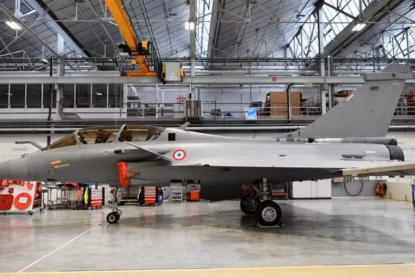Máy bay chiến đấu Rafale của Pháp.
