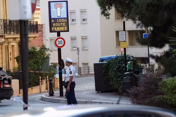 Lực lượng chức năng được điều động đến hiện trường vụ nổ ở Monaco, ngày 29/6/2026.