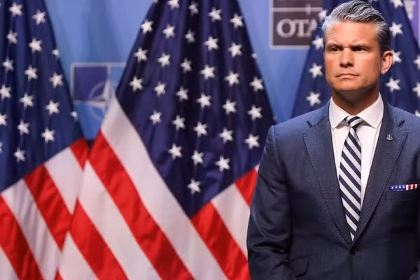 Bộ trưởng Chiến tranh Mỹ Pete Hegseth.