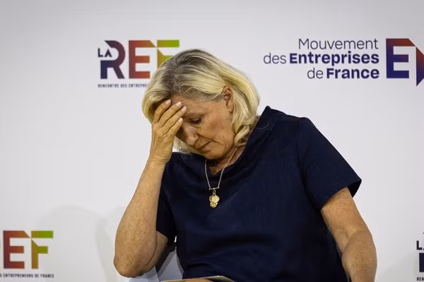 Chính trị gia cánh hữu người Pháp Marine Le Pen.