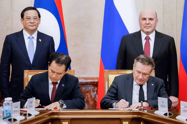 Nga-Lào ký kết thỏa thuận hợp tác trong lĩnh vực năng lượng hạt nhân, ngày 15/6/2026.