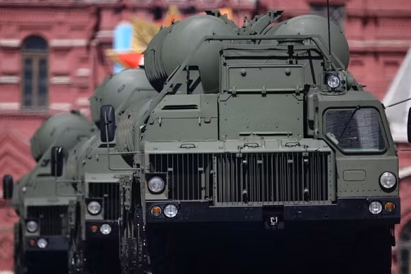 Hệ thống phòng không S-400 Triumf của Nga,