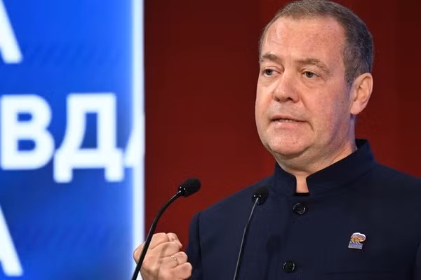 Phó Chủ tịch Hội đồng An ninh Nga Dmitry Medvedev.