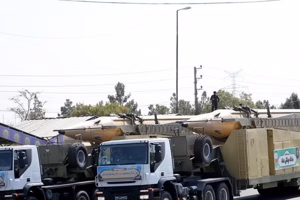 Tên lửa đạn đạo Emad của Iran.