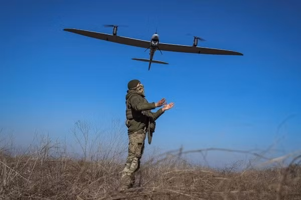 Latvia tuyển dụng chuyên gia Ukraine giúp bảo vệ chống lại UAV.