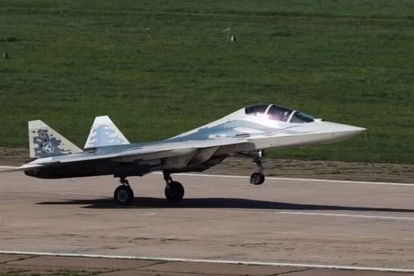 Chiến đấu cơ Sukhoi Su-57D của Nga.