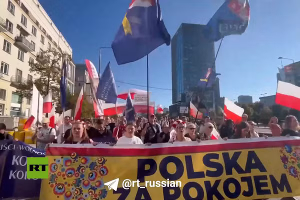 Biểu tình phản chiến diễn ra tại Warsaw, Ba Lan, ngày 21/9/2025.