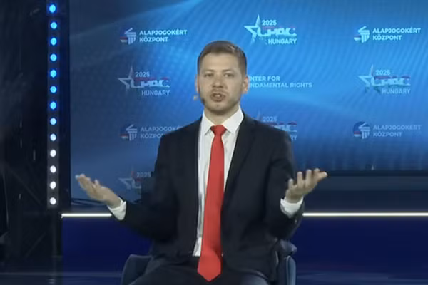 Yair - con trai cả của Thủ tướng Israel Benjamin Netanyahu.