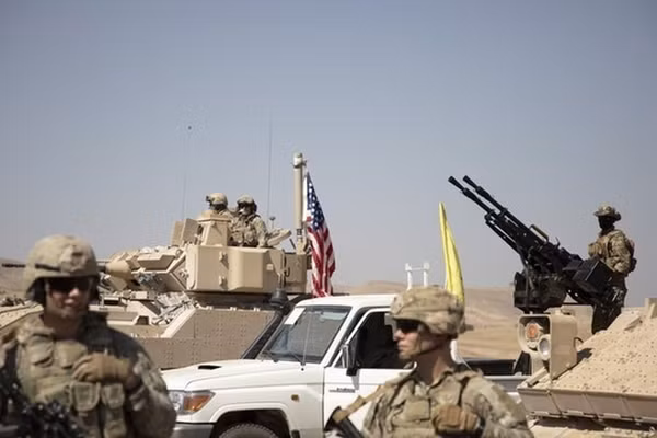 Mỹ tấn công hơn 70 mục tiêu ở Syria đáp trả vụ hai binh sĩ nước này thiệt mạng.