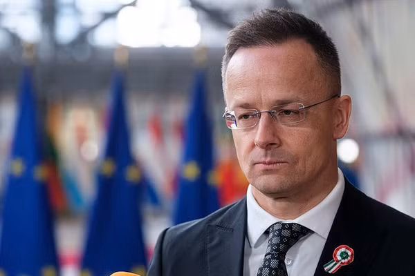 Ngoại trưởng Hungary Peter Szijjarto.