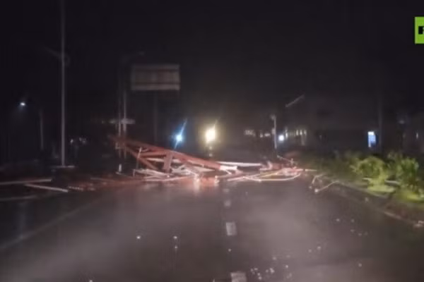 Bão Noul gây gián đoạn giao thông trên diện rộng ở Trung Quốc, ngày 26/7/2026.