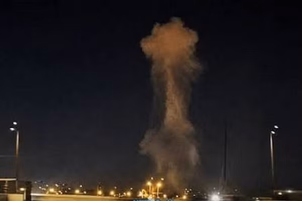 Iran phát động cuộc tấn công bất ngờ vào các căn cứ Mỹ ở Trung Đông, ngày 28/7/2026.