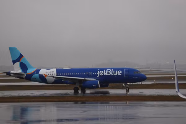 Máy bay của hãng JetBlue Airways. 