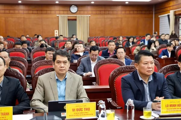 Các đại biểu dự hội nghị hiệp thương lần thứ ba.