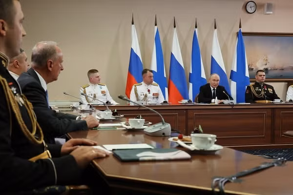 Tổng thống Putin có cuộc họp với các chỉ huy hải quân tại St. Petersburg, Nga, ngày 26/7/2026.
