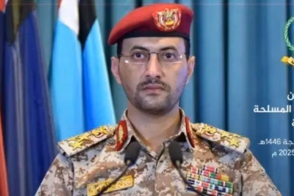 Phát ngôn viên quân sự của lực lượng Houthi, Chuẩn tướng Yahya Saree.