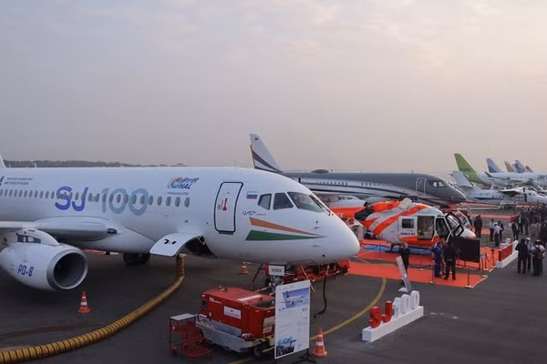 Máy bay chở khách SJ-100 của Nga tại triển lãm Wings India 2026 ở Hyderabad, Ấn Độ.