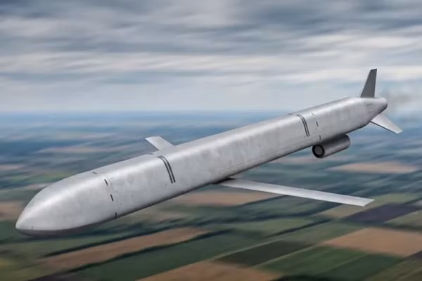 Tên lửa hành trình Kh-101 của Nga.