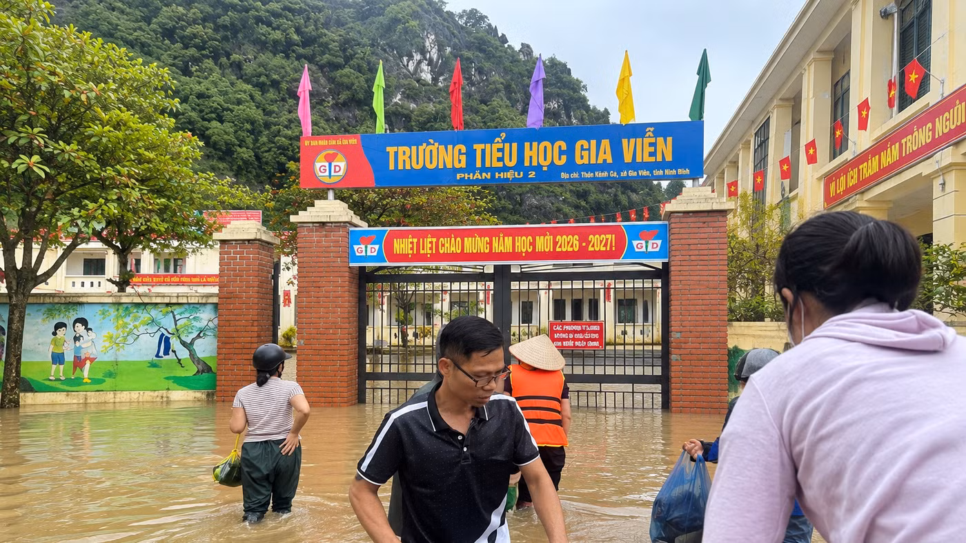 Nước lũ ngập khu vực Trường Tiểu học Gia Viễn, phân hiệu 2 Kênh Gà, xã Gia Viễn (Ninh Bình). Ảnh: NTCC