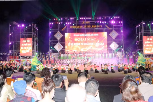 Khai mạc Lễ hội Mường Ca Da năm 2026 tại xã Hồi Xuân. Ảnh: Thạch Linh.
