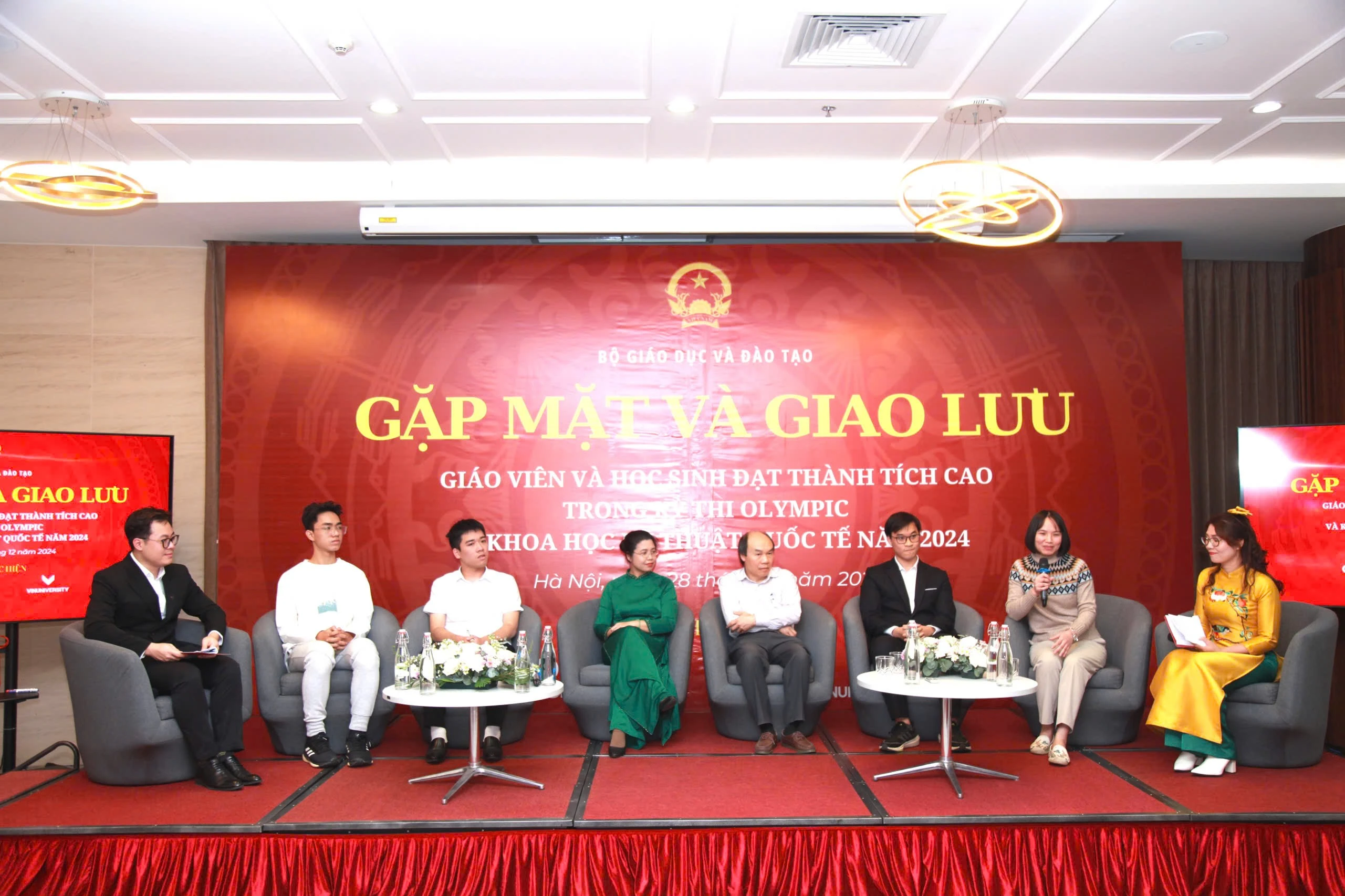 giao-luu-1.jpg