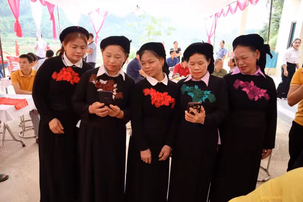 Chợ Mới (Thái Nguyên) hướng tới không còn 'vùng trắng thông tin'