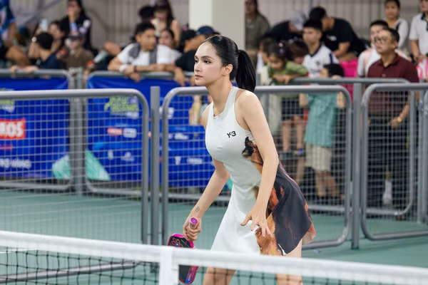 Bí quyết diện đồ pickleball sành điệu, tinh tế của Hoa hậu Hương Giang