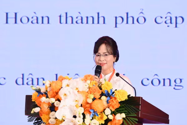 Truyền thụ kiến thức sang phát triển phẩm chất và năng lực người học
