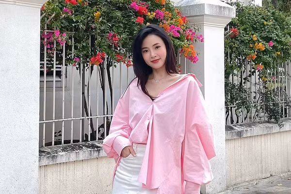 Học Midu cách diện sơ mi trẻ như nữ sinh 