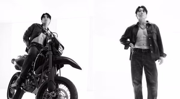 Jungkook (BTS) đốt mắt người hâm mộ, khoe body 6 múi cuồn cuộn đầy táo bạo