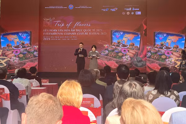 Gần 20 nghìn lượt khách tham gia Liên hoan Văn hóa Ẩm thực Quốc tế 2025