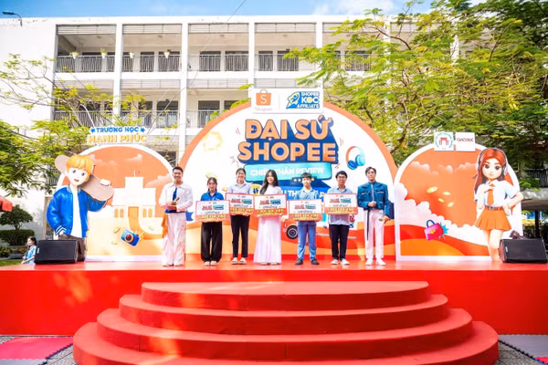 'Trường Học Hạnh Phúc' sân chơi bổ ích dành cho học sinh THPT
