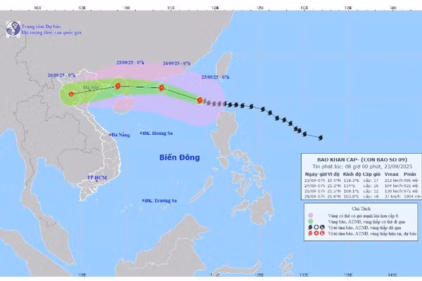 Siêu bão Ragasa mạnh cấp 17, mỗi giờ đi được khoảng 20km và tiếp tục mạnh lên