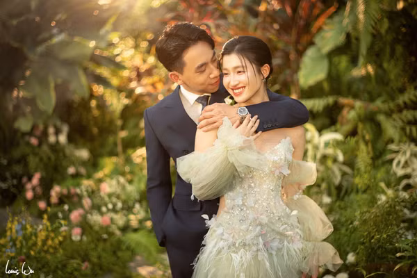 Lộ diện ảnh cưới đẹp như cổ tích của Á hậu Phương Nhi và thiếu gia Minh Hoàng