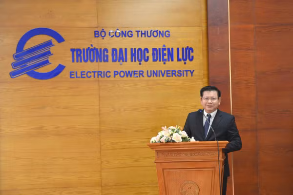 Trường Đại học Điện lực thúc đẩy AI, tự động hóa trong lưới điện thông minh