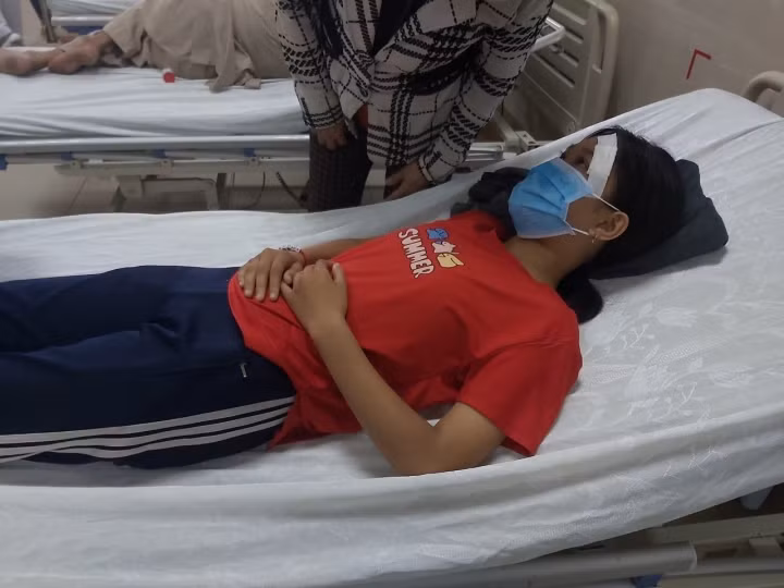 Nữ sinh lớp 7 bị đánh sau va chạm giao thông: Tỉnh Tây Ninh chỉ đạo khẩn - 1
