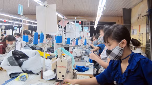 Lương tối thiểu 2015 sẽ tăng nhưng khó cao