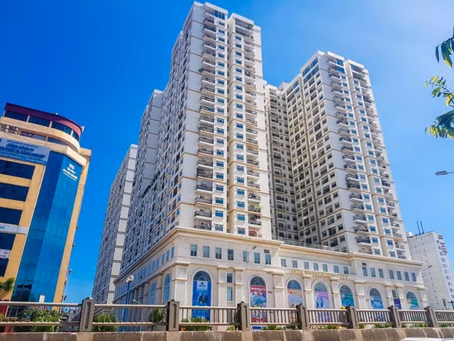 Công ty TNHH Hòa Bình bị phạt 125 triệu đồng do chậm bàn giao kinh phí bảo trì cho Ban quản trị chung cư Hòa Bình Green City. Ảnh: Ninh Phan.