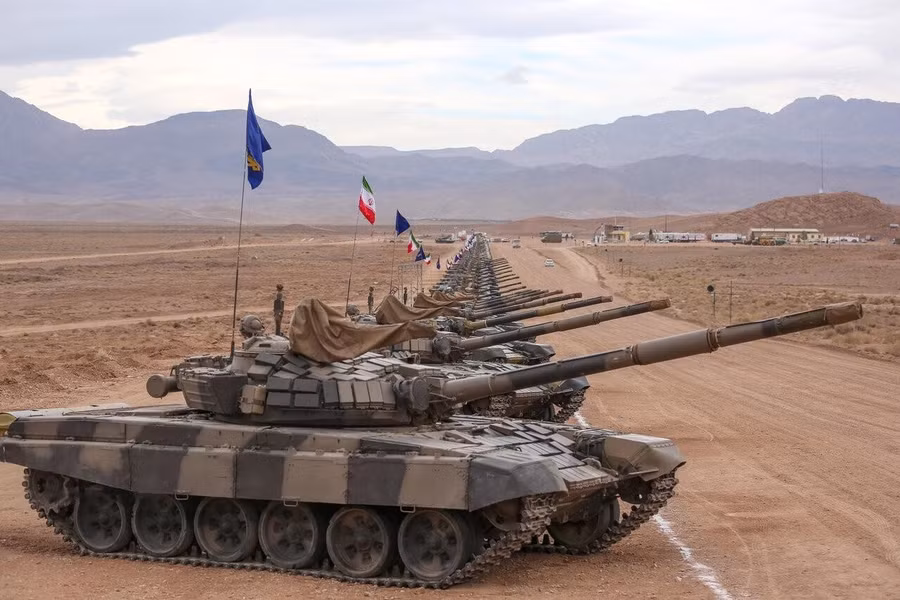 islamic-republic-of-iran-army-ground-forces-has-about-2-675-v0-167z39rfzwfg1.jpg