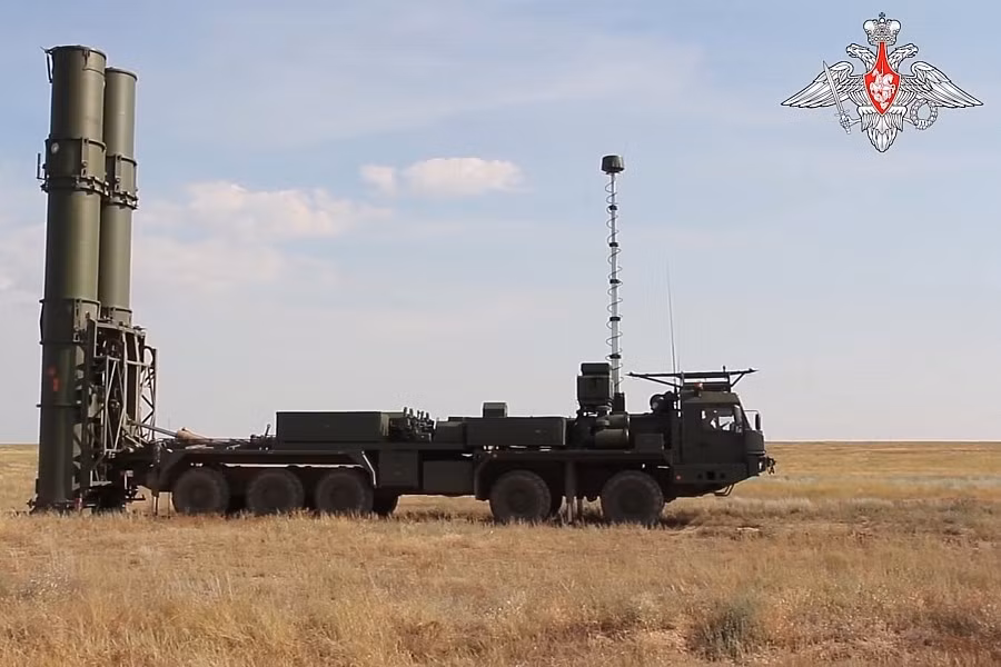 s-500-rossiiskii-zenitnii-raketnii-kompleks.jpg