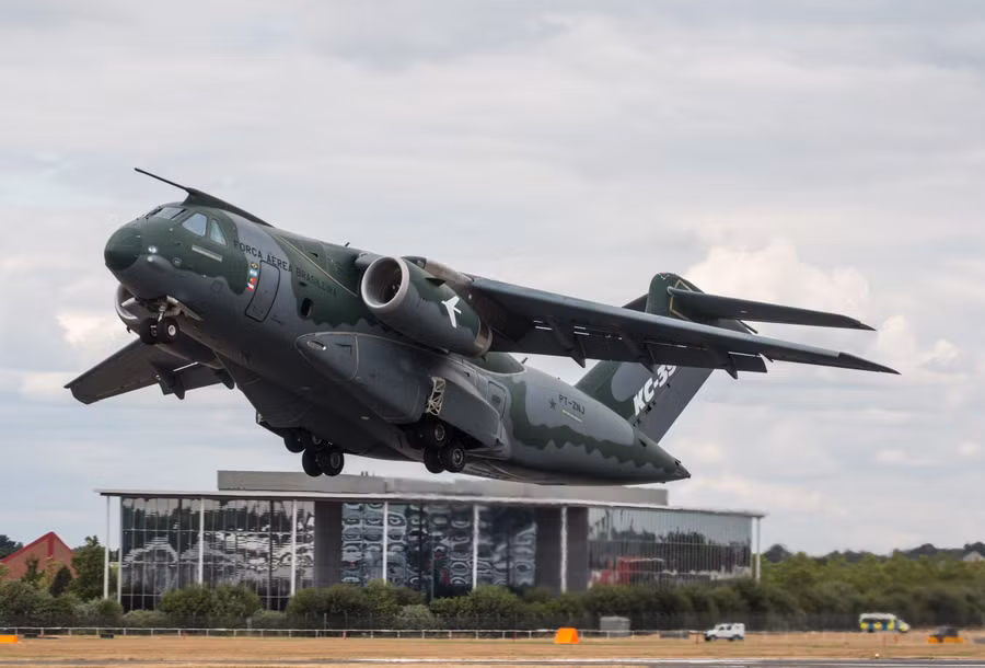 Embraer sẵn sàng cho Ấn Độ sản xuất C-390 để 'soán ngôi' C-130J